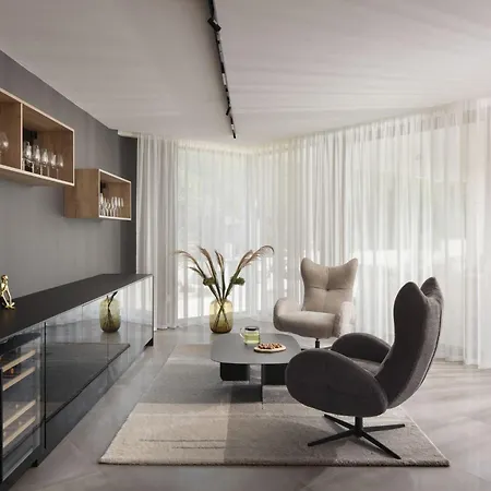 H2 By Interhome