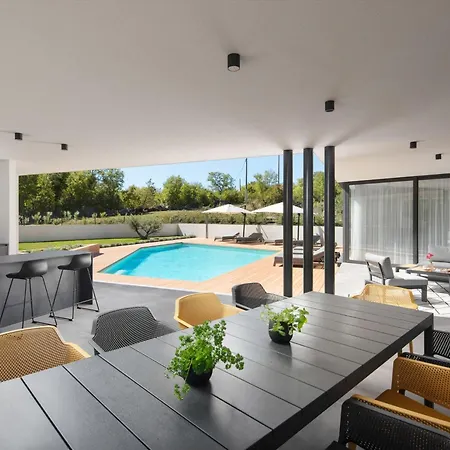 H2 By Interhome Nyaraló